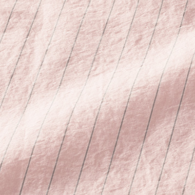 装いを彩るワッシャーストライプシャツ