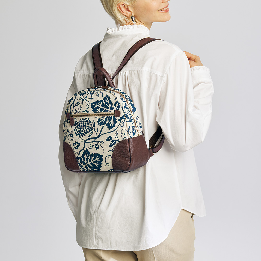 ヨブス工房の生地を使ったミニリュック