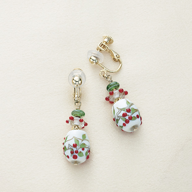 トンボ玉イヤリング／南天