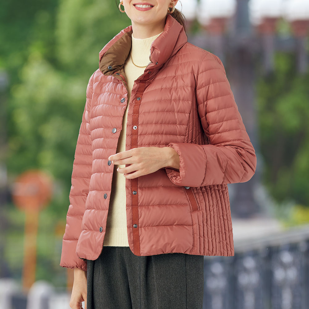 軽量ダウンジャケット