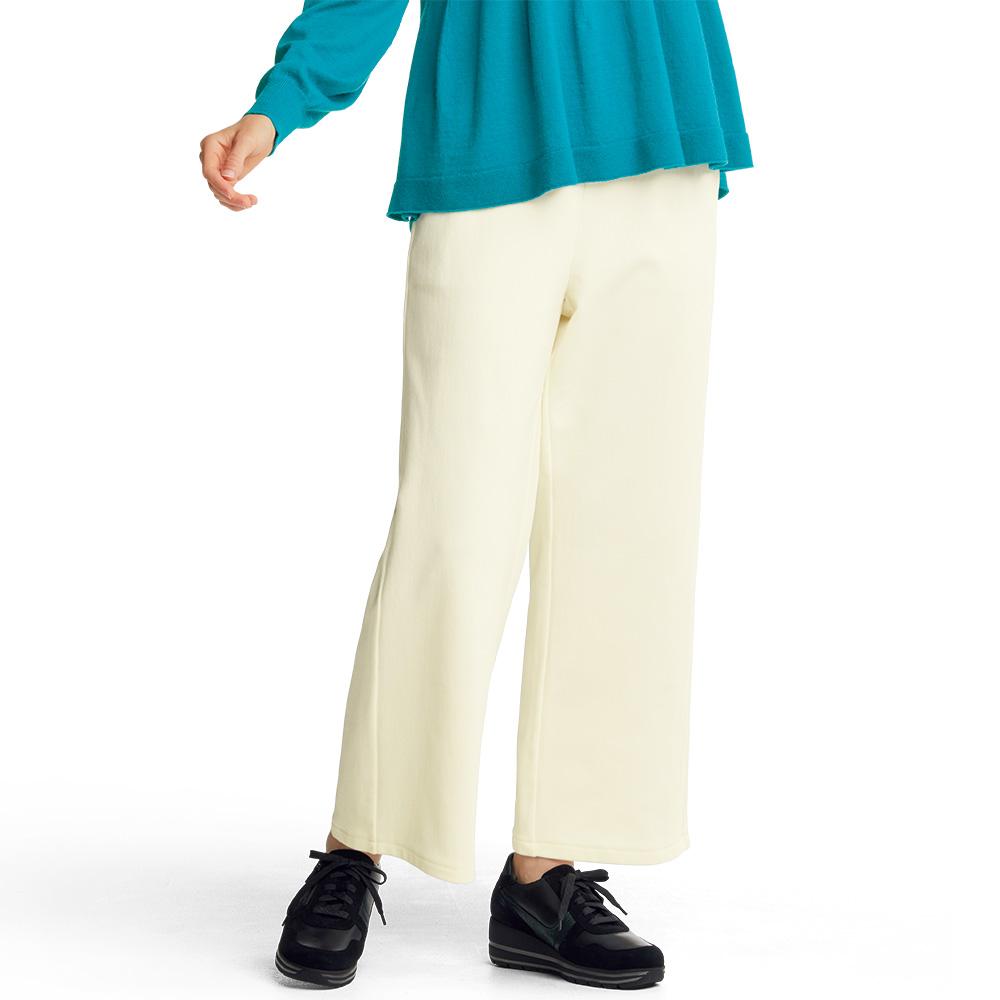 ファスナー付きスニーカー