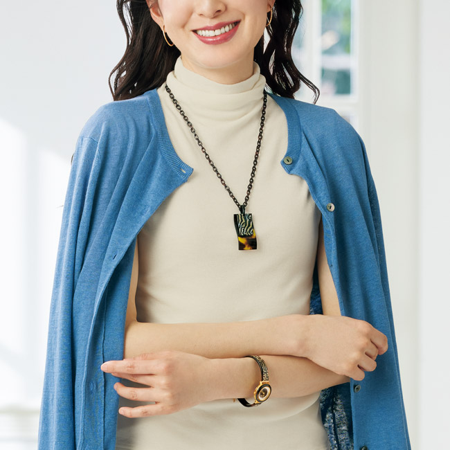 べっ甲本水杢ペンダント