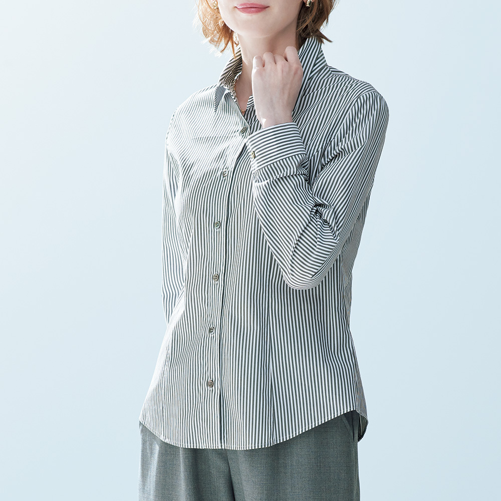 ストレッチストライプ柄ブラウス