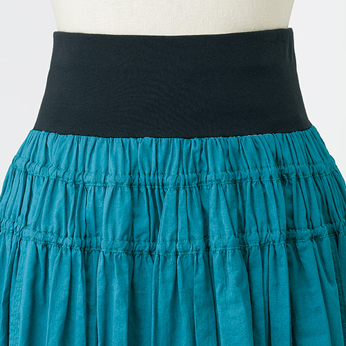 切り替えギャザースカート