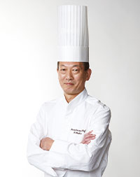 総料理長 星野勝明