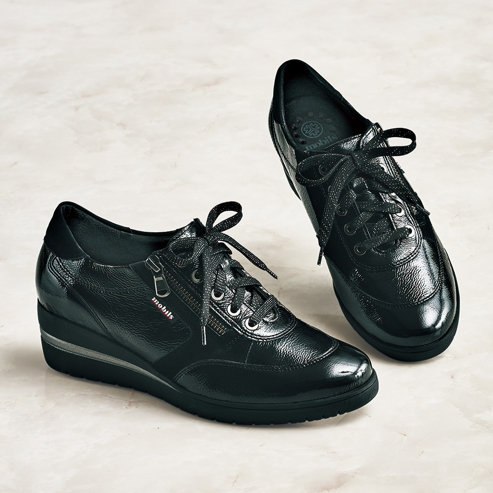 4E･ファスナー付きエナメルスニーカー