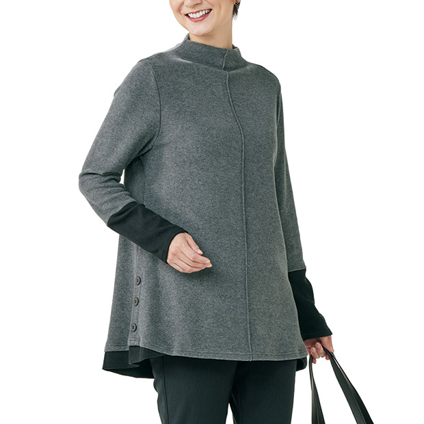 機能素材の配色チュニック