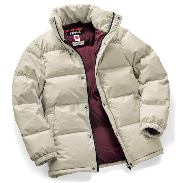 日本産鴨のトラベルパートナーダウンジャケット