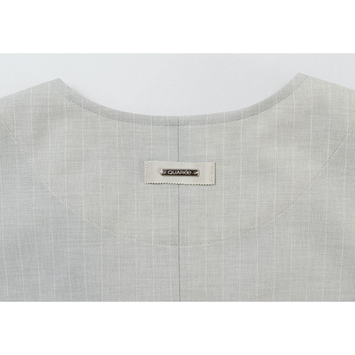 ピンストライプベスト