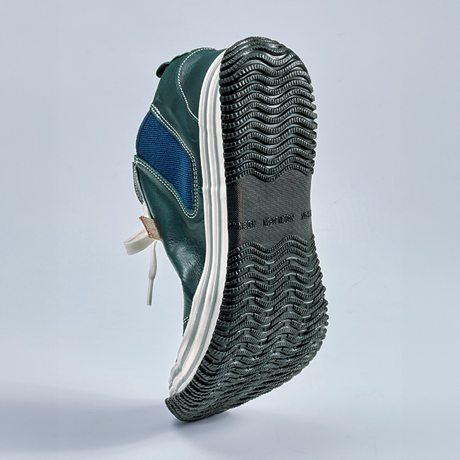 カンガルーレザースニーカー