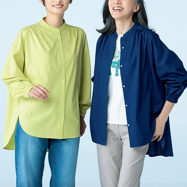 パール調ボタンのロングブラウス