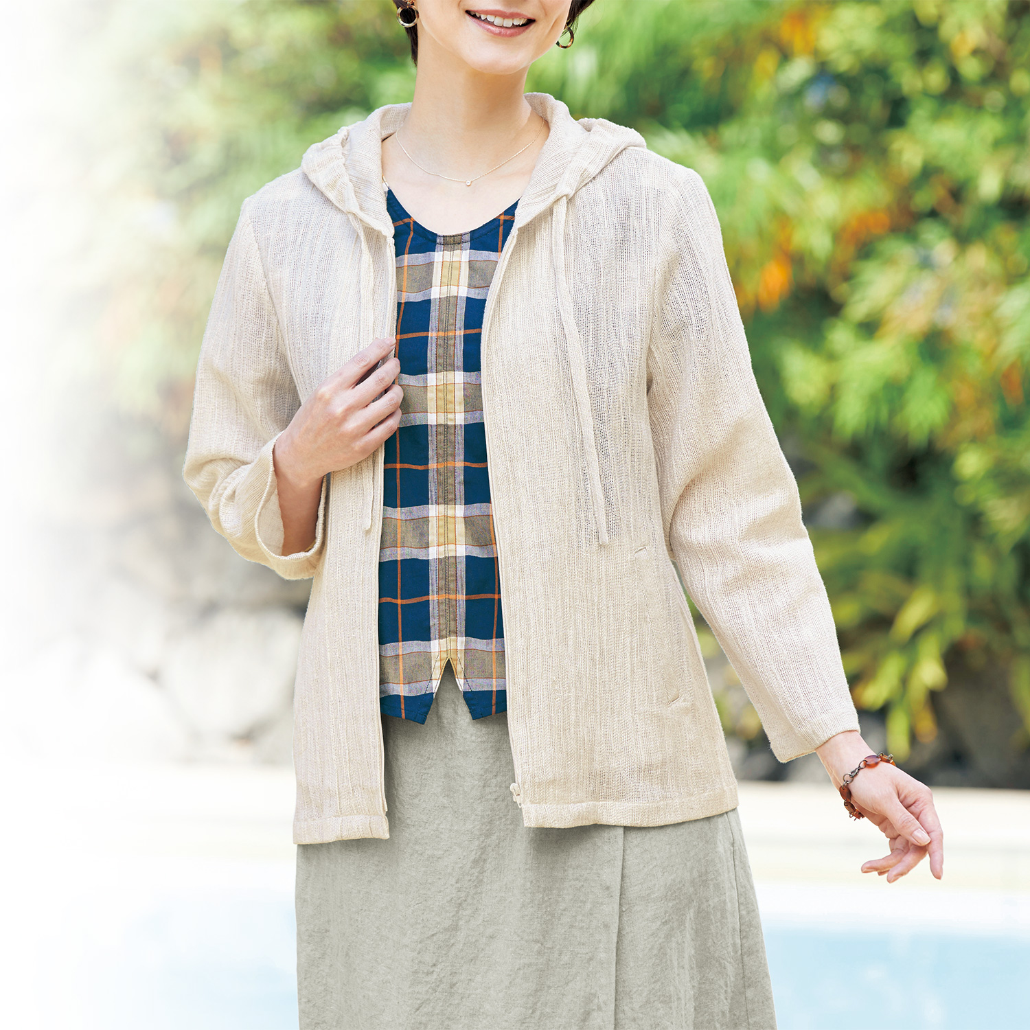 コレジア Uvカット加工の麻混パーカ ライトアップオンラインストア