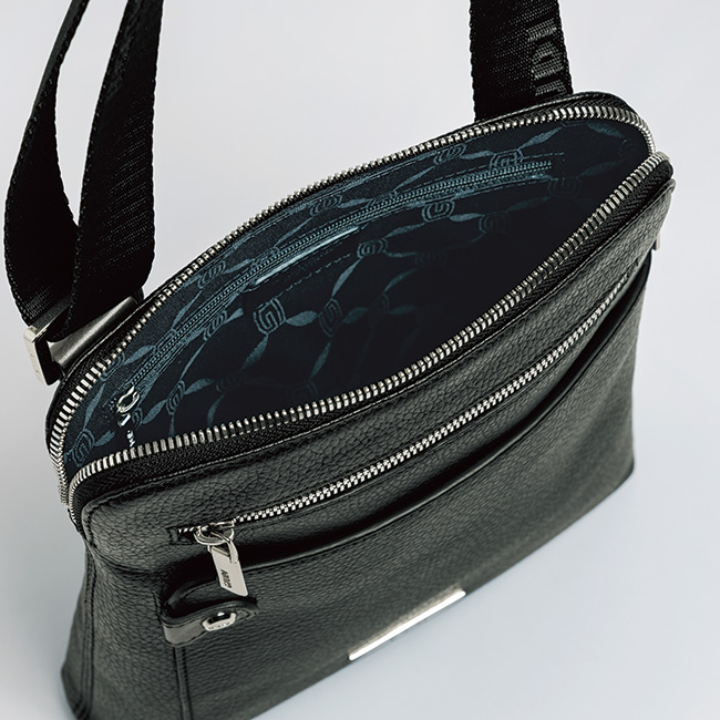 イタリアンレザー･コンパクトショルダー