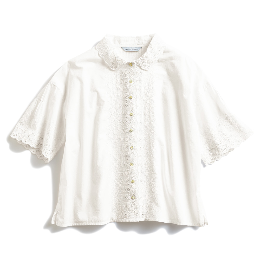 スカラップエンブロイダリーブラウス