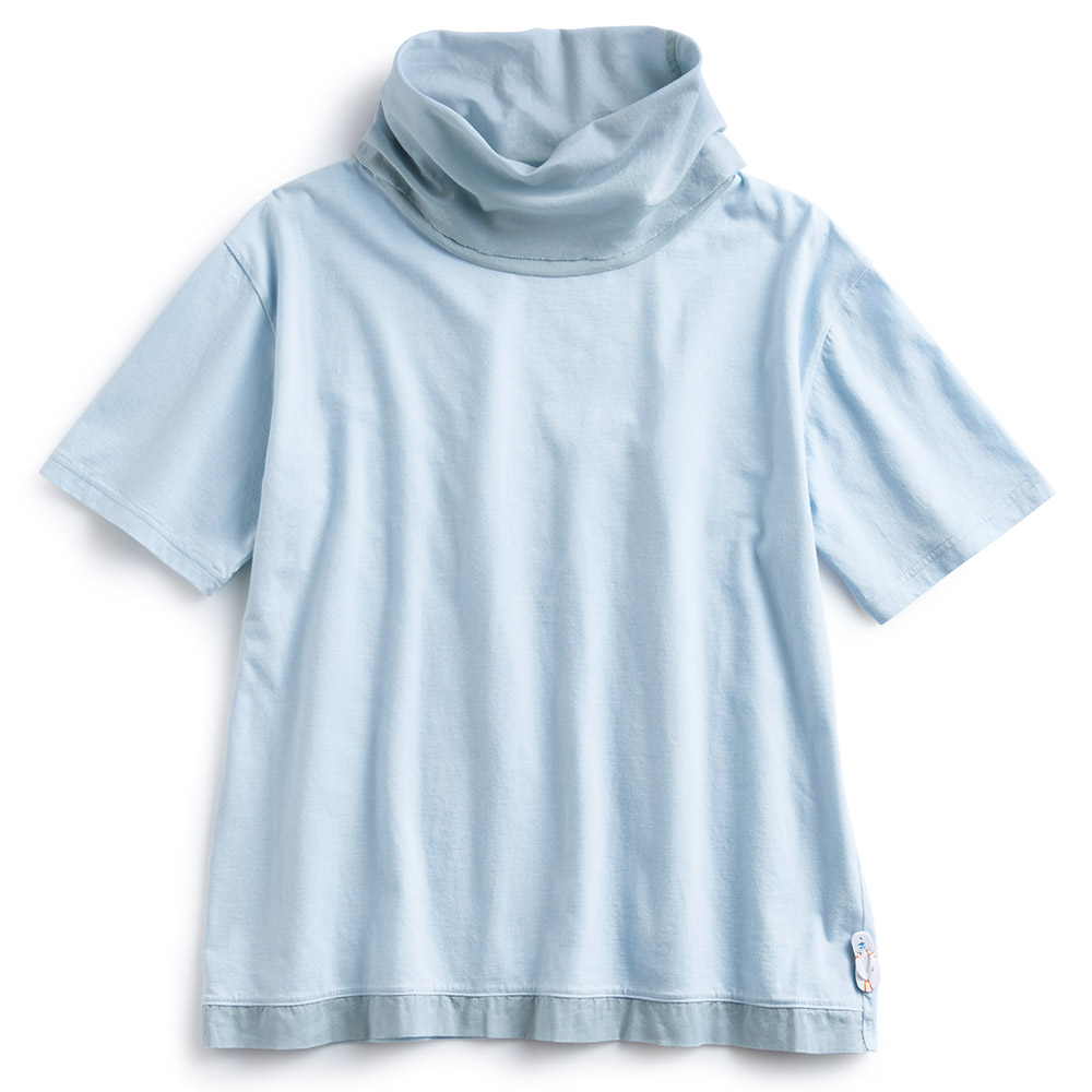 布帛使いタートルネックTシャツ