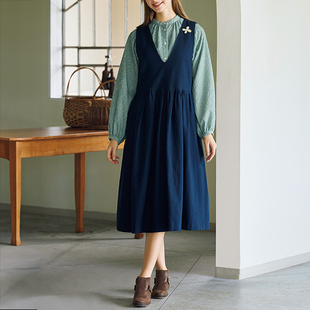 ギャザー使いジャンパースカート