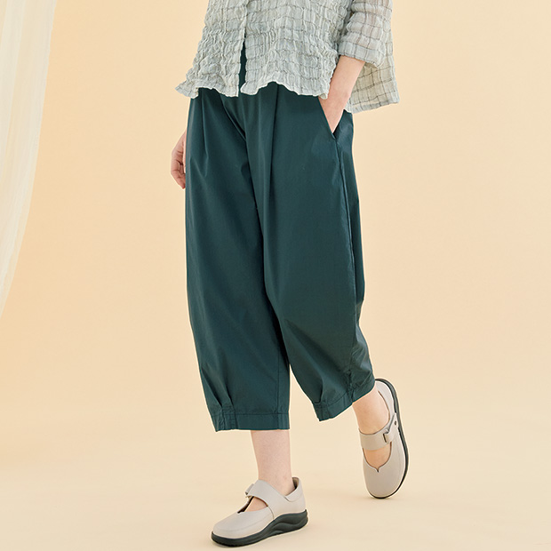 コットン混テーパードパンツ