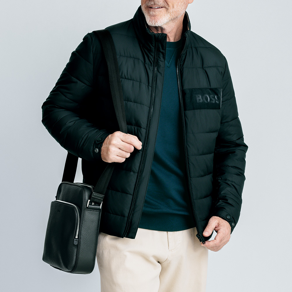 レザーショルダーバッグ