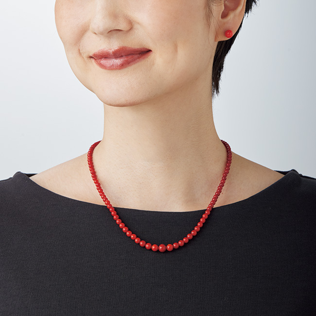 胡渡珊瑚グラデーションネックレス