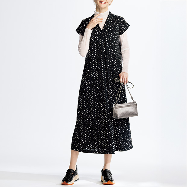 ドット柄ワンピース