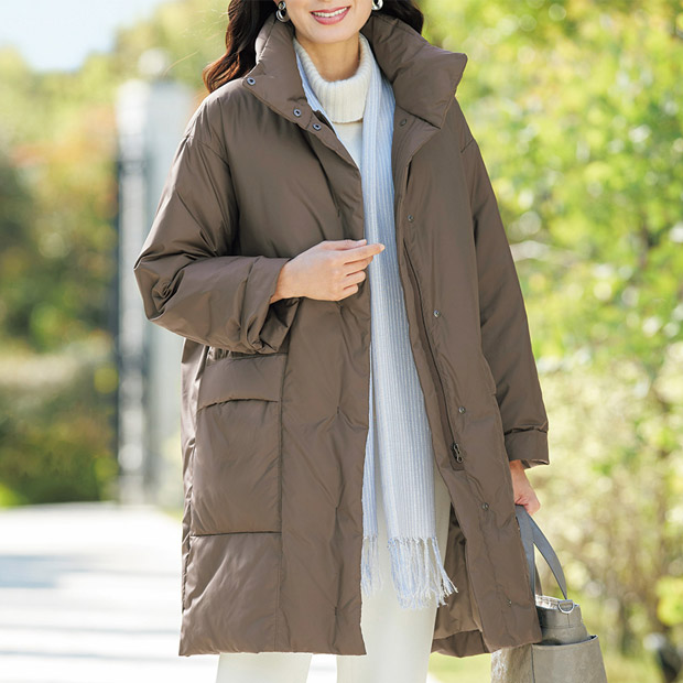 スタンドカラー･ダウンコート