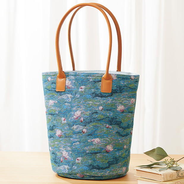 アートデリース社の生地を使ったトートバッグ