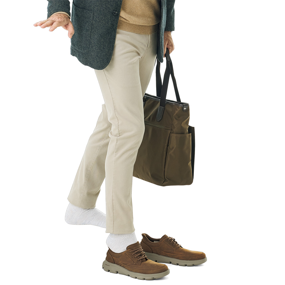 スリップインズ・歩きやすいレザースニーカー