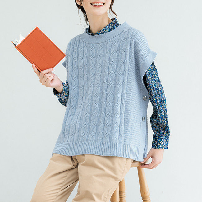 ウールカシミヤケーブル編みベスト