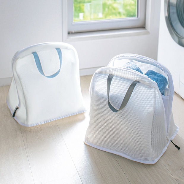 自立して丸ごと洗える脱衣かご／2色セット