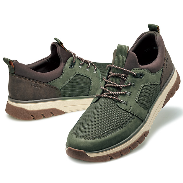 メッシュ使いゴム紐シューズ