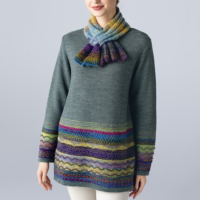 ウール混絣糸使いマフラー付きセーター