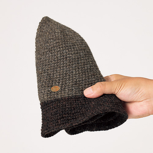 手編みのローラブルハット