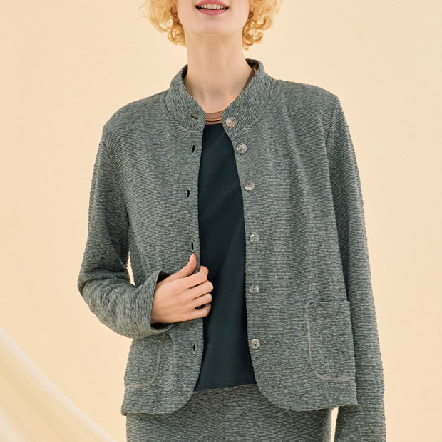 ソフトニットスタンドカラージャケット／当社限定モデル