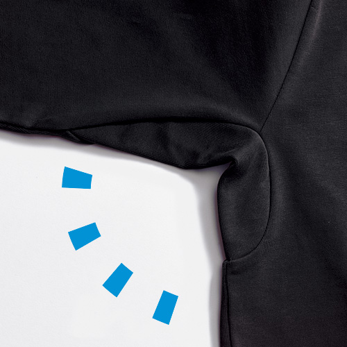 厚手コットン地の七分袖Tシャツ