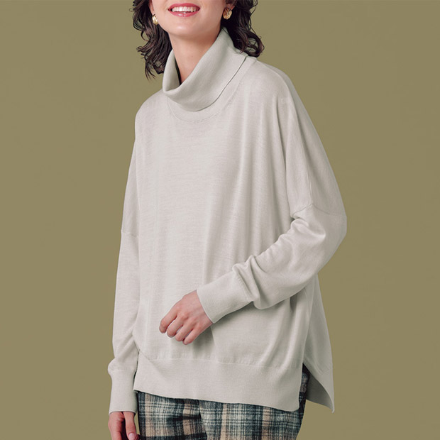 ウールのゆったりプルオーバー