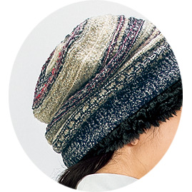メリノンを被り口に配した多色編みニット帽