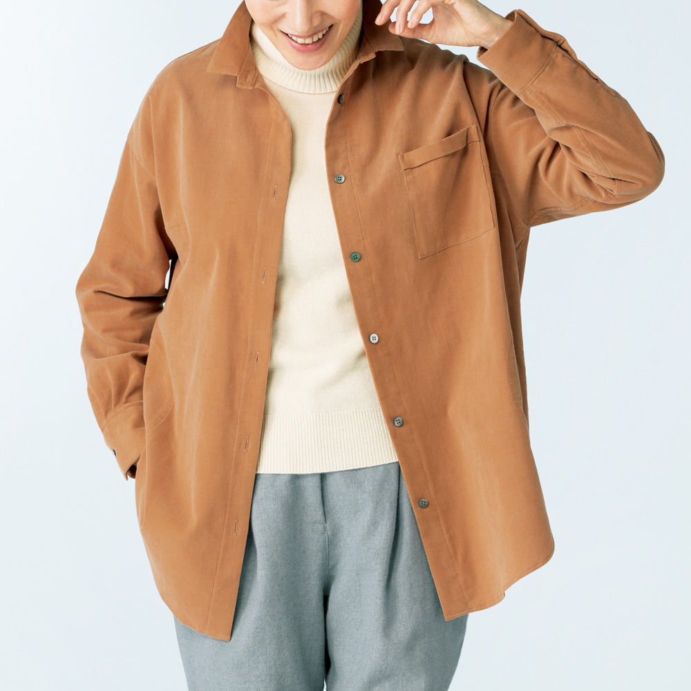 柔らかコーデュロイのロングシャツ