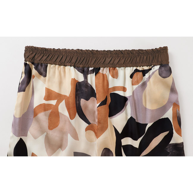 イタリア製プリント生地のパンツ