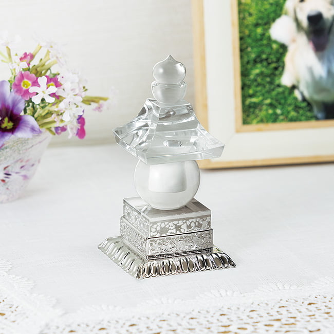 甲州貴石細工／銀台座水晶五輪塔