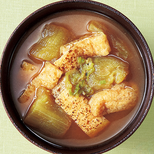 焼き茄子と茗荷・油揚げの赤だし
