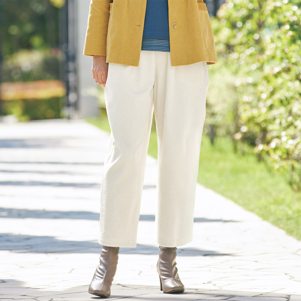 ゆったりテーパードパンツ