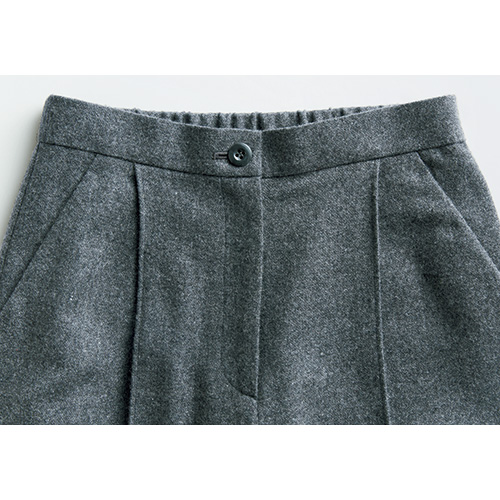 ウール混テーパードパンツ