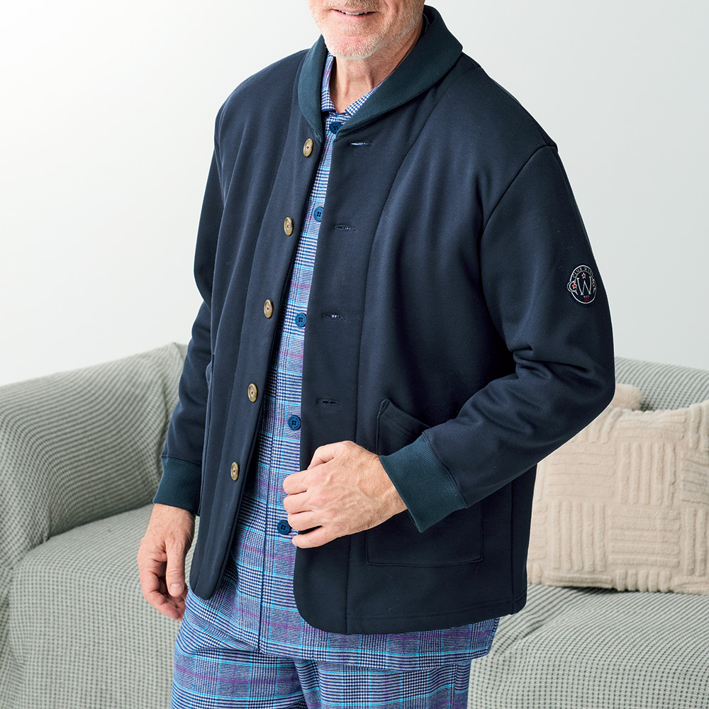 ポンチ素材の快適リラックスウェア