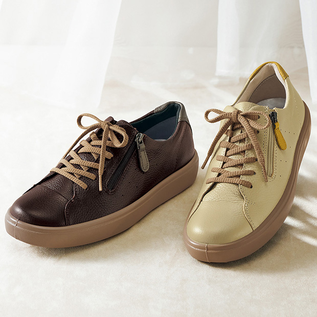 ファスナー使いレザースニーカー