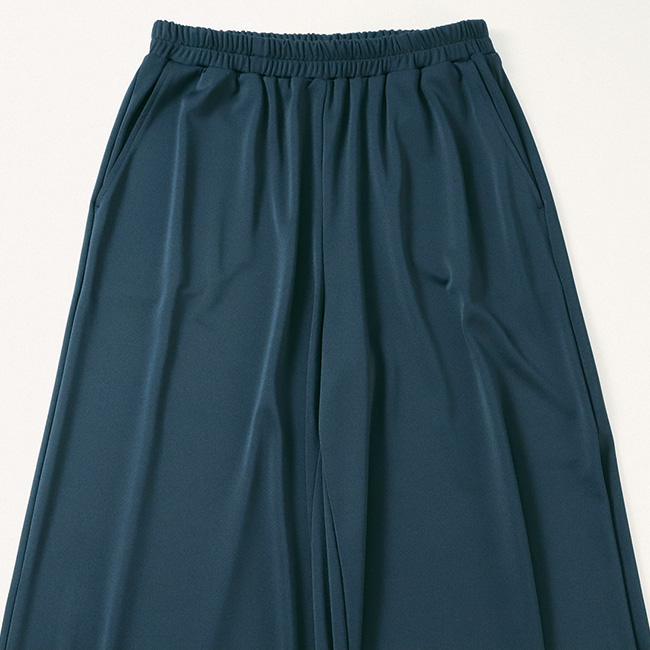 落ち感の美しいセットアップ