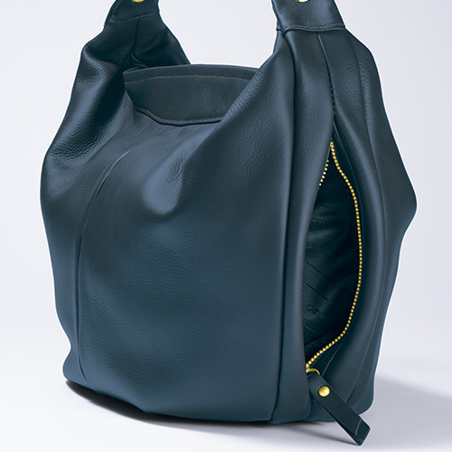 カーフレザーの2ウェイバッグ