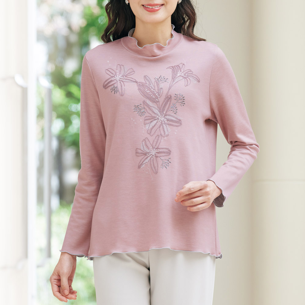 花刺しゅうプルオーバー