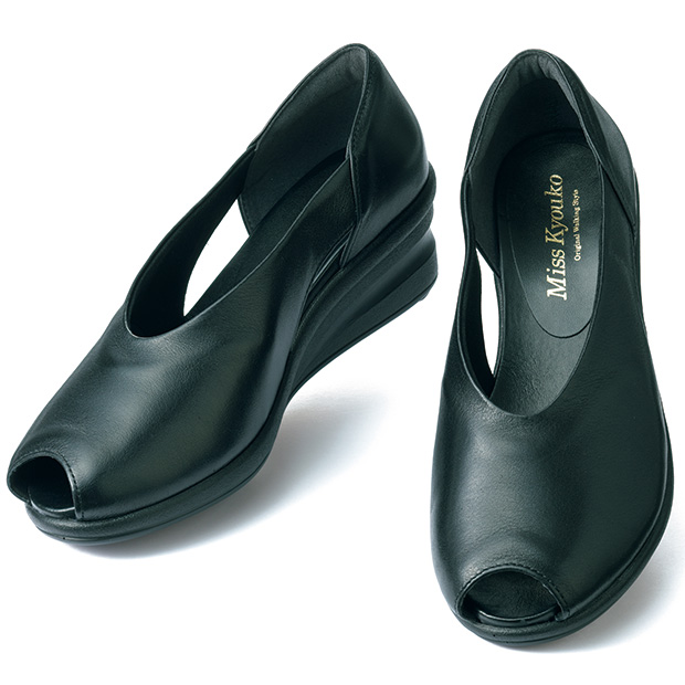 かかとが隠れるデザインサンダル