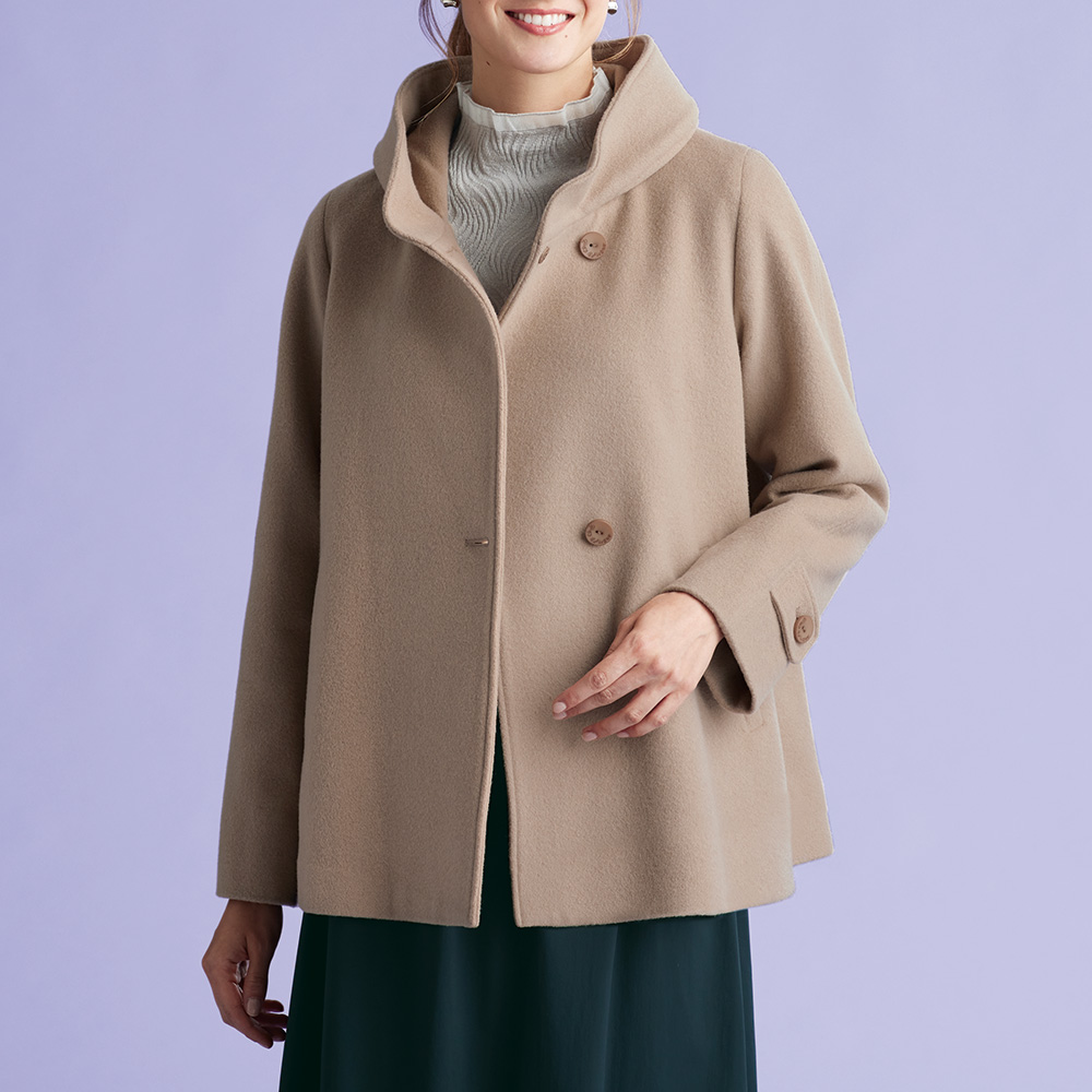 フーディー風ビーバーショートコート