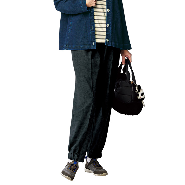 ウール混ジョーゼット･テーパードパンツ